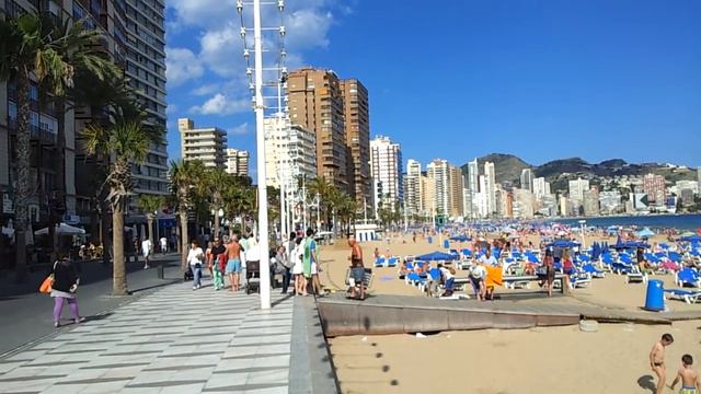 Benidorm  Promenade /  Бенидорм набережная.