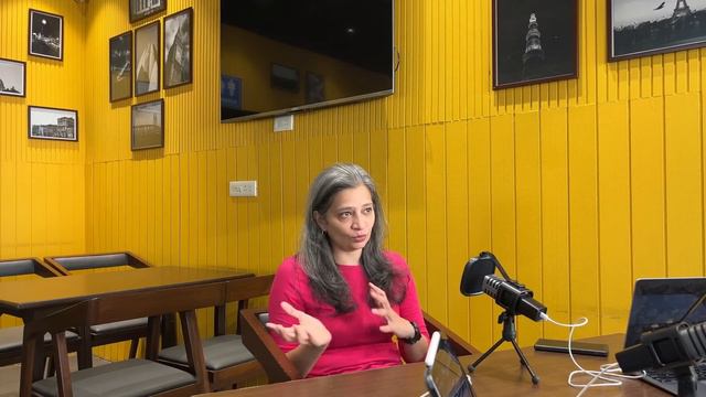 Ep 1 - Interview with Dr. Arpita Karkare - Unmasking the Challenges of India's Educational Canvas смотреть онлайн