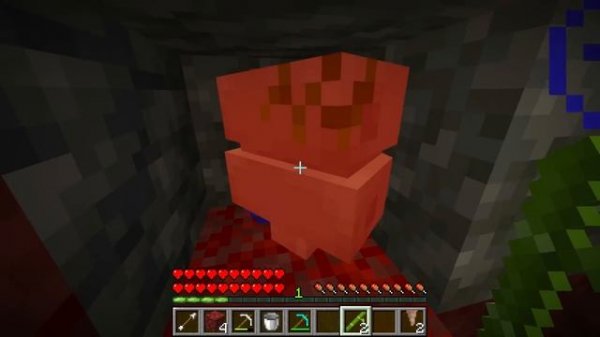 ? Я СПАС СЕМЬЮ ГОЛЕМОВ от Вардена в майнкрафт