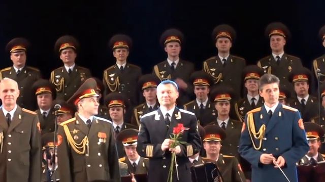 Ансамбль им. А. Александрова в В - Луках. "Служить России суждено тебе и мне" - завершение вечера. смотреть онлайн