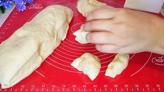 Вот как Нужно готовить тесто для пирожков. Самые вкусные пирожки! Наусила Мама? смотреть онлайн