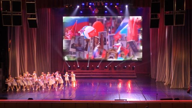 Весенний танцевариум. Прадедушка смотреть онлайн