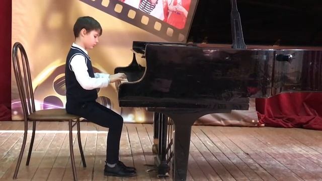 Ларин Савва, 7 лет, 1 класс. Ф. Бер. Болеро. смотреть онлайн