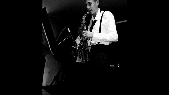 Saxophone Tenor- When I Need You