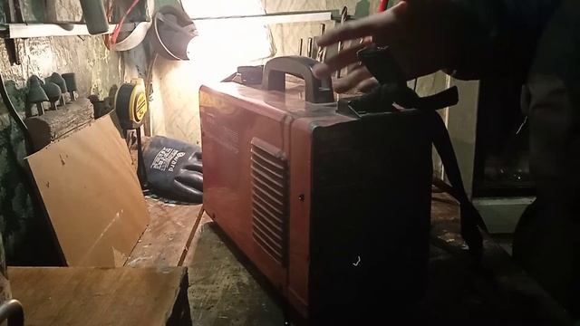 Сварочный инвертор ELITECH АИС 200СА, ОТЛИЧНЫЙ ВЫБОР!!! смотреть онлайн