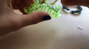 Браслет из резинок на мини станке