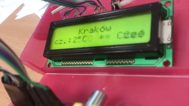 Raspberry Pi - Pogoda z internetu lcd HD44780 scroll text i polskie znaki смотреть онлайн