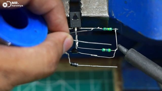 पुराने CFL बल्ब से बनाये DC To Dc Booster || How to make dc to dc Booster Converter || 3.7v To 12v