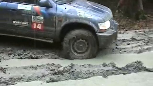 22.11.2009. KIA Sportage & LR Defender смотреть онлайн