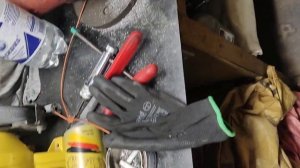 Снятие и установка пружины поводка дворника HOW TO?