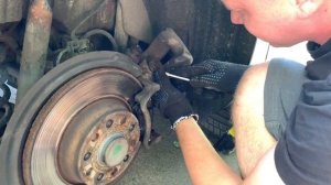 Замена тормозных колодок VW Passat B6, электроручник!