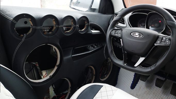 LUXURY САЛОН в кожу LADA Vesta. Дверные карты с двойной строчкой под ГРОМКИЙ автозвук смотреть онлайн