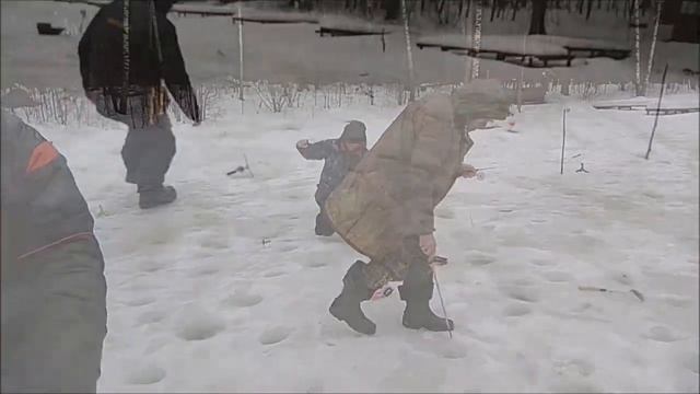 И активные и стационарные снасти работают на верхнем. Клёвое место, Лосиный остров. смотреть онлайн