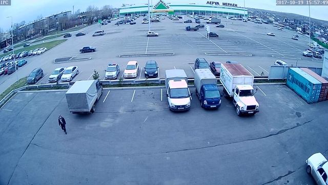 Видеокамера IP-2mpx. Матрица не Sony, какая-то другая. Пацаны хвалят. смотреть онлайн