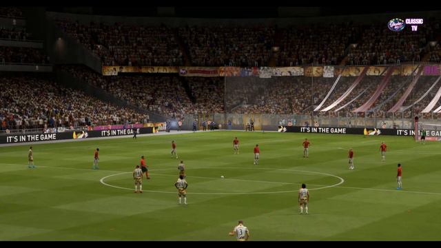 BIG CLASSIC PATCH v5 - Ballon D'oR Fantasy Team Match Review (+3200 players, 1000 faces, etc) смотреть онлайн