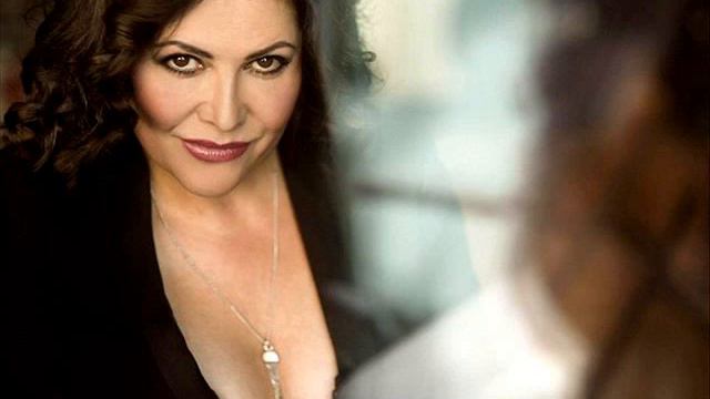 Ilona Csáková - Sněžný drak смотреть онлайн