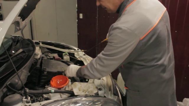 Сузуки свифт 2011г АКПП бензин 1,6 литра пробег 59 тыс. Выполняем ТО. смотреть онлайн