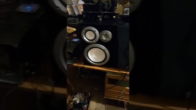Усилитель на гми6 и колонки Ямаха 6490 смотреть онлайн