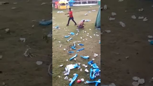 Drunk man fighting for nothing смотреть онлайн