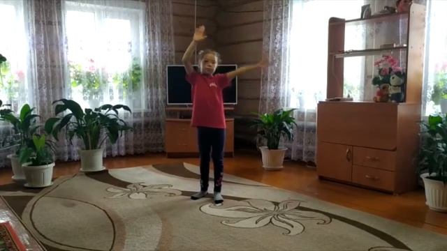 Танцевальный коллектив "РАДУГА" - Радуга Дуга ТАНЕЦ 2020 смотреть онлайн