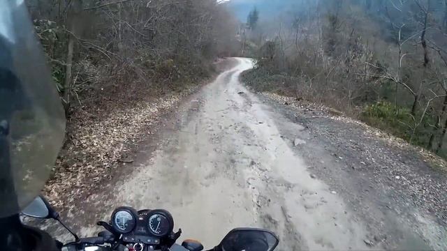 Ореховский водопад.Высота 27 метров. Yamaha Ybr 125 смотреть онлайн