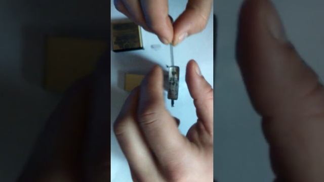Разбираем зажигалку Zippo смотреть онлайн