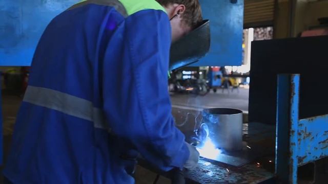 EGGER - Wir Machen Mehr Aus Holz