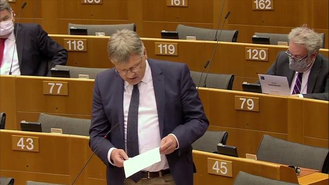 Jörg Meuthen liest Ursula von der Leyen die Leviten смотреть онлайн