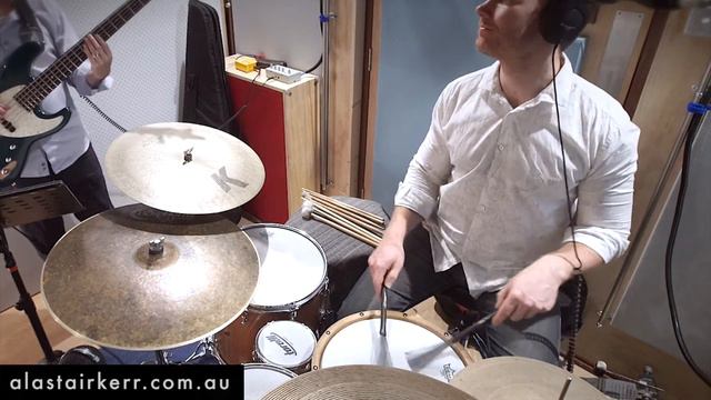 Corcovado - drums (Panorama Brasil) смотреть онлайн