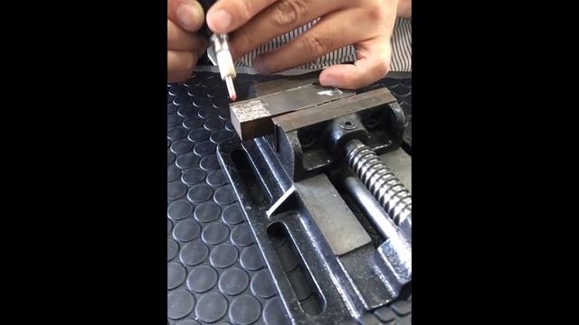 SparkDepo300. Электроискровая наплавка твердого никелевого и кобальтового сплава на тестовые образц смотреть онлайн