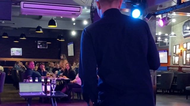 Пенный ужин в АМСТЕЛ смотреть онлайн