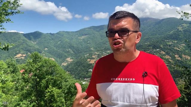 Будьте бдительны, но не ждите, что в Грузии вас попытаются обмануть на каждом углу. Расслабьтесь смотреть онлайн