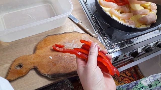 #картопля з курицею під сирно-сметанною шубою смотреть онлайн