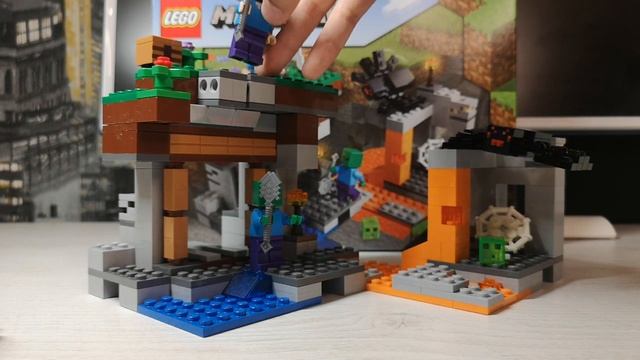 Набор LEGO MINECRAFT 21166 - Заброшенная Шахта (The Abandoned Mine) 2021 г. смотреть онлайн