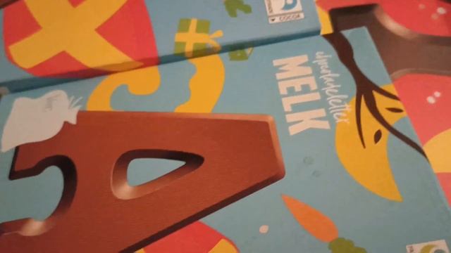 Голландский pakjesavond - время разворачивать подарки! Распаковка крутого фонарика и Адвенткалендар смотреть онлайн