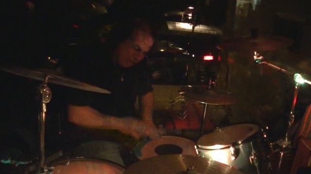 Drum solo - The Mule. Aroutioun Karapetian Gretsch drums. Dedicated for Ian Paice смотреть онлайн