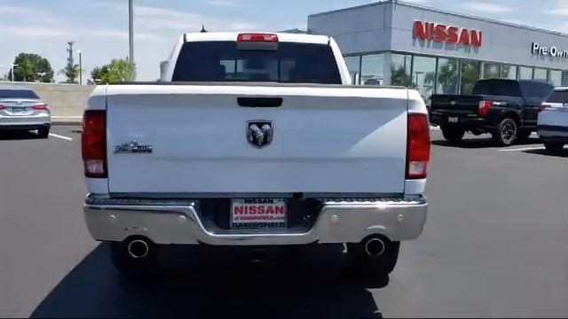 2019 Ram 1500 CLASSIC Crew Cab Big Horn Bakersfield смотреть онлайн