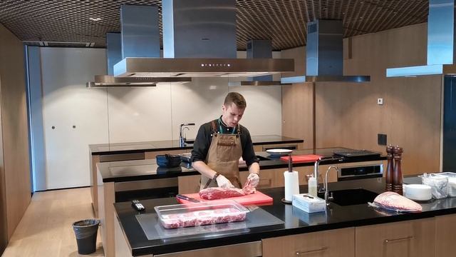 Разделка отруба Top Blade (часть 1) смотреть онлайн