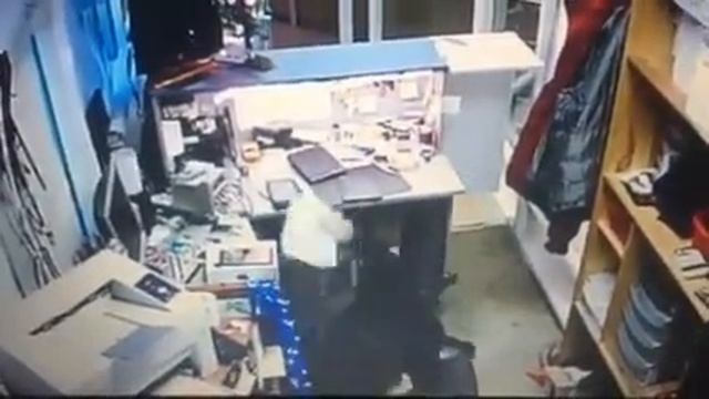 Тяжело быть мастером по ремонту телефонов смотреть онлайн