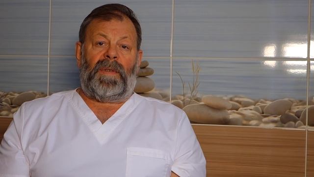 Красные глазаI Почему краснеют глаза? Покраснел 1 глаз, сосуды в глазах - что делать. Узнай причины смотреть онлайн