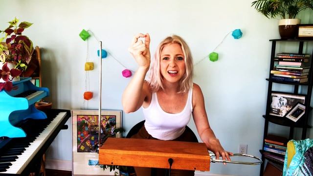 How to Play Theremin in 6 Minutes! смотреть онлайн