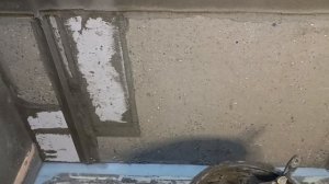 Процесс штукатурки бетонных стен плиточным клеем в ванной своими руками. Штукатурка бетона клеем.