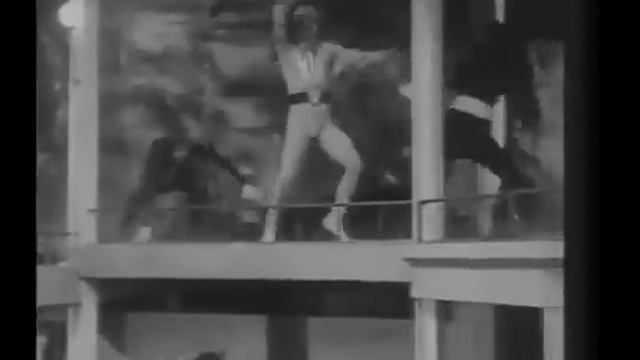 STARMAN VS. THE EVIL BRAIN AND THE INVADERS FROM OUTER SPACE - clip 2 смотреть онлайн