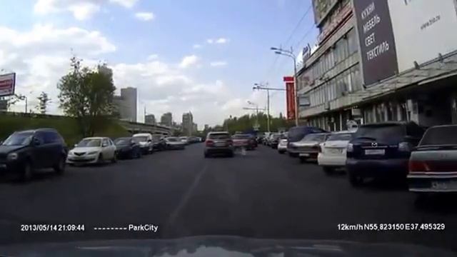 Видеорегистратор PARKCITY DVR HD 710 (дневная съемка) смотреть онлайн