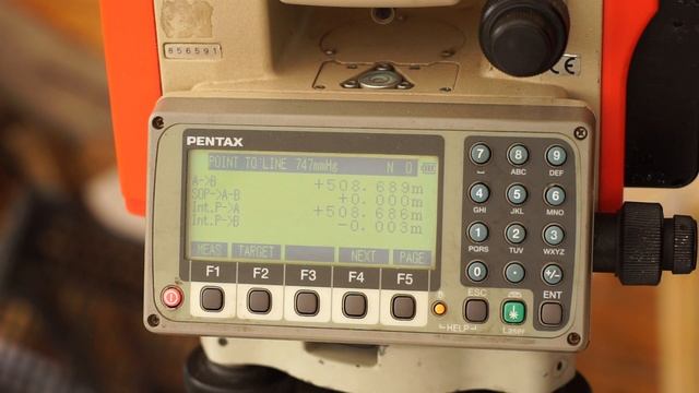 Trasare punct pe linie - PENTAX R-300 series Total Station смотреть онлайн