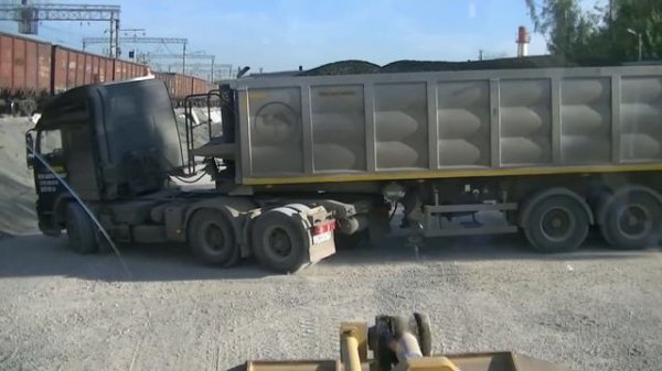 Volvo FMX "The Squall"+ Wielton tipper semitrailer