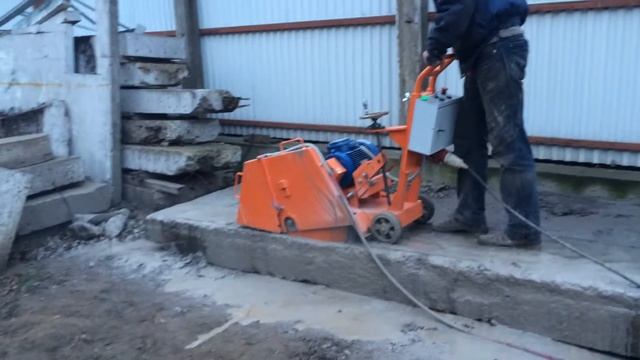 Нарезка швов в бетоне