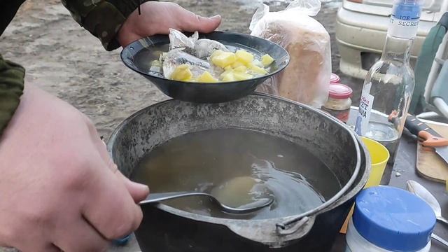Открываем сезон донной ловли с Артемом Скориковым 2023! теплый канал. станица Бессергеневкая смотреть онлайн