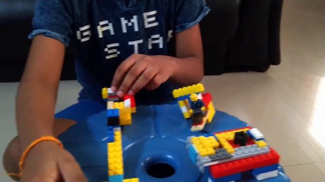 Buildozer using Legos смотреть онлайн