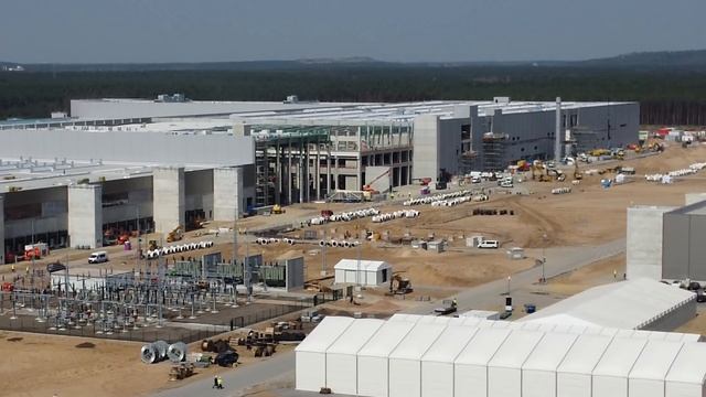 Giga Berlin | 2021-04-28 | Timelapse смотреть онлайн